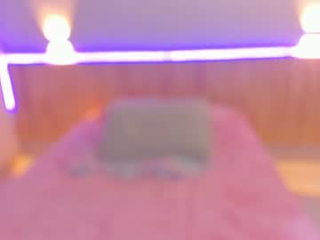 girl
        little_effy18 cam image #2360991
