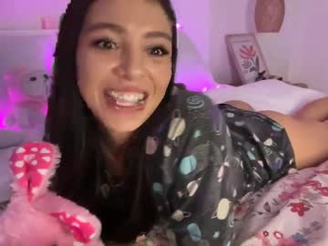 girl
        keirasworld cam image #6778389