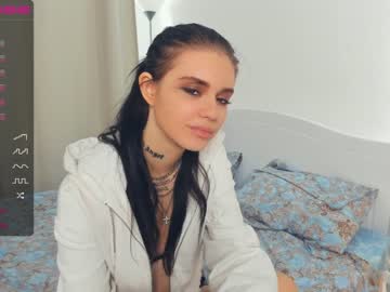girl
        elfas_cute cam image #1933851