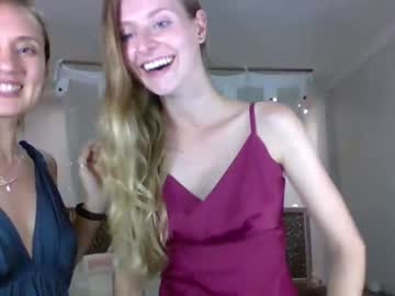 couple
        goddess_marylin cam image #2952261