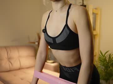 girl
        darlineash cam image #5984689