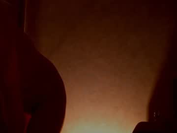 girl
        lily_life cam image #2030735