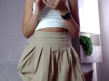 girl
        yummy_blonde cam image #4799299