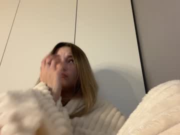 girl Cam Girls Masturbating With Dildos On Chaturbate with norakiso