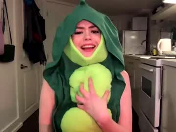 girl
        littlesugarpea cam image #1025571