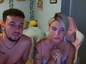 girl
        annieangel18 cam image #1910619
