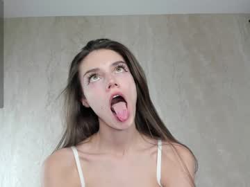 girl
        cutie_ghostie cam image #3579204