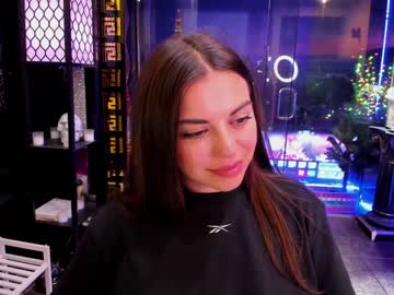girl
        alma_pearl cam image #1897002