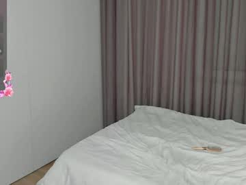 girl
        luna_grace07 cam image #5227082