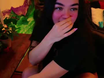 girl
        annatigarr cam image #5574119