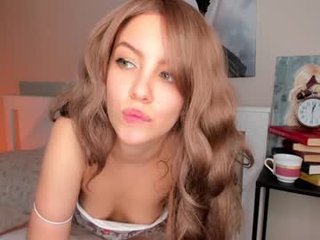 girl
        neldabeldon cam image #3836036