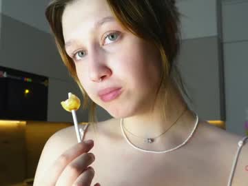 girl
        eva_cuty cam image #4133379