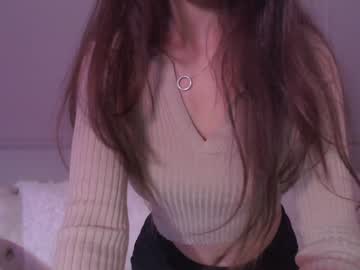 girl
        sarasuo cam image #2335905