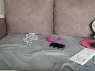 girl
        tiffany__burn cam image #632348