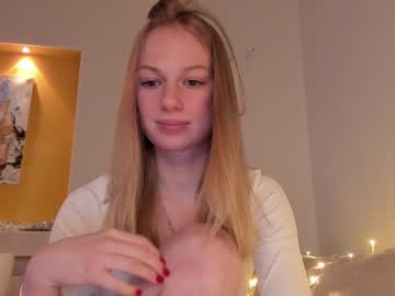 girl
        magic_couple13 cam image #3270380