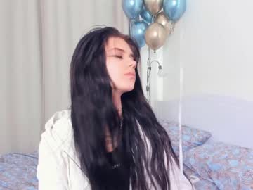 girl
        elfas_cute cam image #1942067