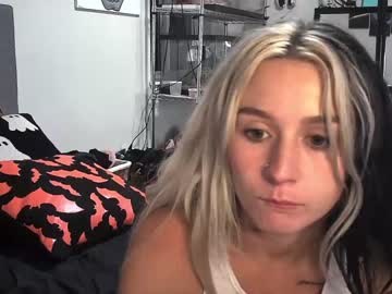 girl
        charlybarbie cam image #2347487