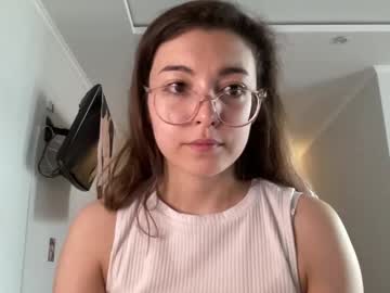 girl
        lilellina cam image #6961239