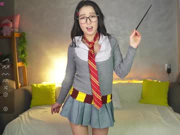 girl
        mary_shiota cam image #5337427
