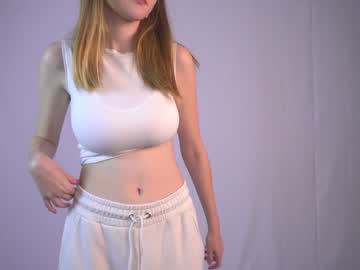 girl
        lover_chill cam image #2963963