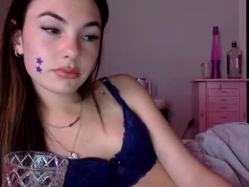 girl
        hilanaa cam image #6671969