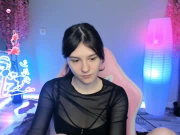 girl
        raiden_maid cam image #5029010