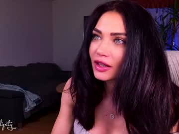 girl
        s3r3ndipity cam image #5687762