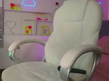 girl
        baby_sammyy cam image #4526788