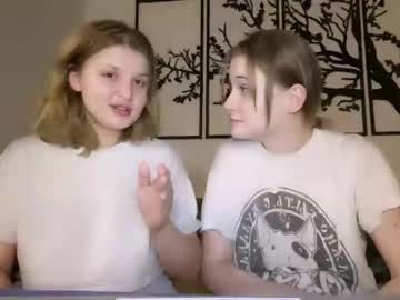 couple
        angry_girl cam image #788141