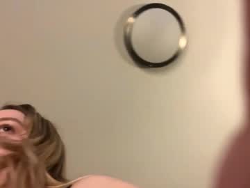girl
        _ella19 cam image #6087384