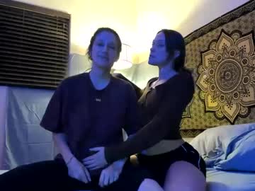 couple
        sillygirlsxx cam image #6714433