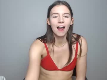girl
        heidihotte cam image #3310782