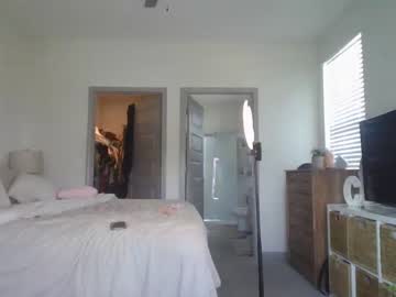 girl
        kristintaylor_ cam image #3951300