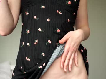 girl
        ronny_ponny cam image #6794755