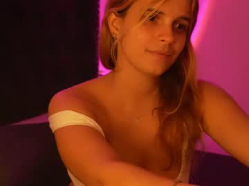 girl
        lilbeccaxo cam image #5077682