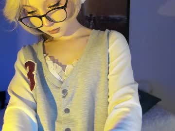 girl
        deryubanny cam image #512529