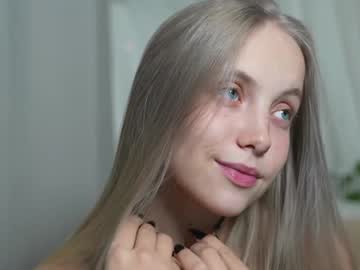 girl
        appr0ved cam image #5283054