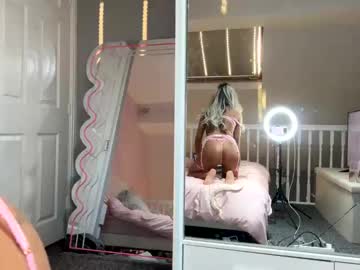 girl
        itsmelolax cam image #6467399
