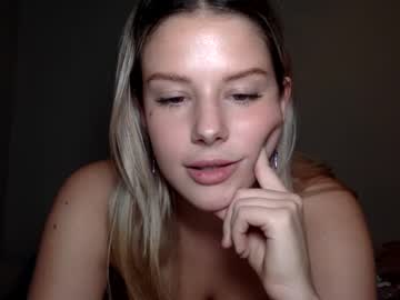 girl
        stassiebabyxo cam image #3351506