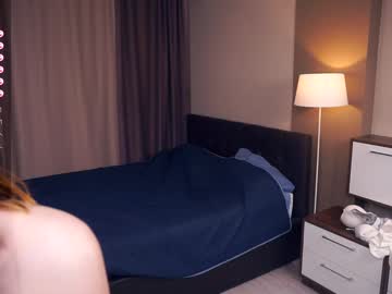couple
        whitneyherrin cam image #5310576
