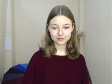 girl
        vivien_leight cam image #1029055