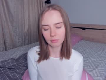 girl
        sonasheen cam image #3702530