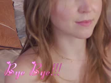 girl
        girl_next_door19 cam image #3297174