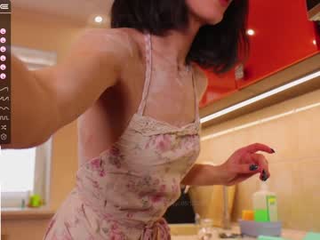 girl
        _darsy cam image #1524949