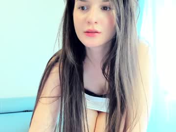 girl
        elaanna cam image #6673000