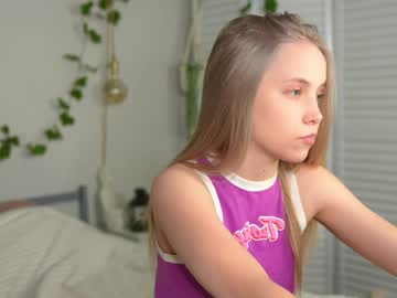 girl
        appr0ved cam image #3283505