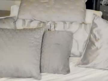 couple
        naughtyhotdirtyginger cam image #4704951