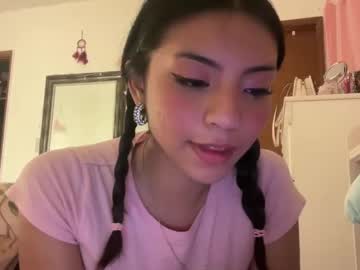 girl
        purpl3h4z3 cam image #5510852