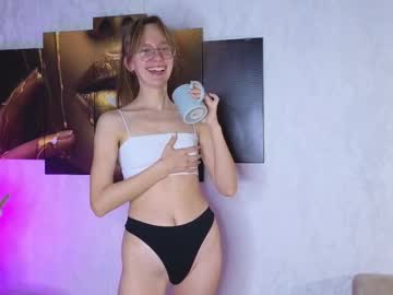girl
        petulaballe cam image #5645981