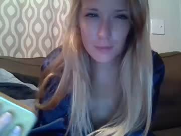 girl
        brittx00x cam image #2191180